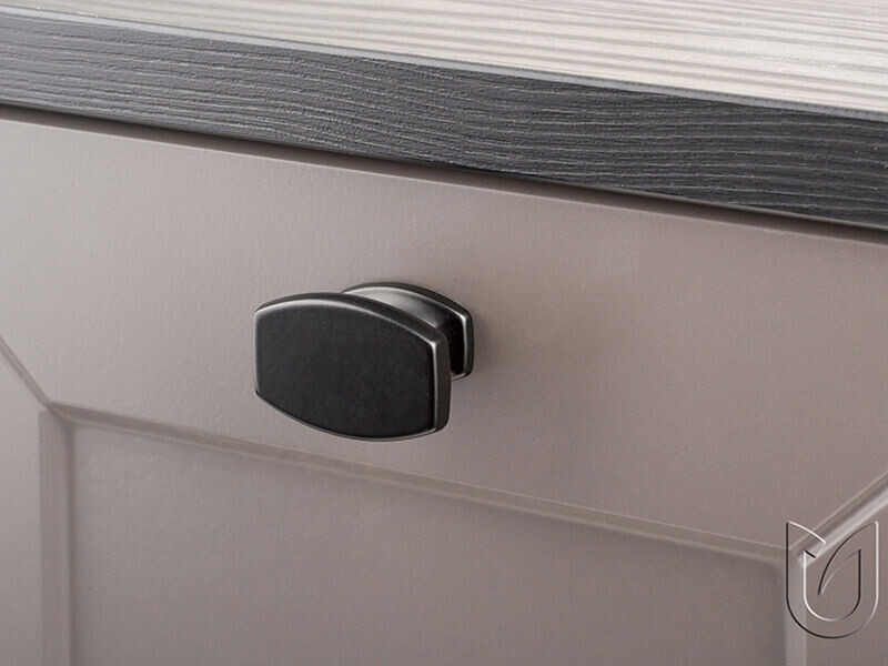 Úchytka Menfi 160 černá matná 